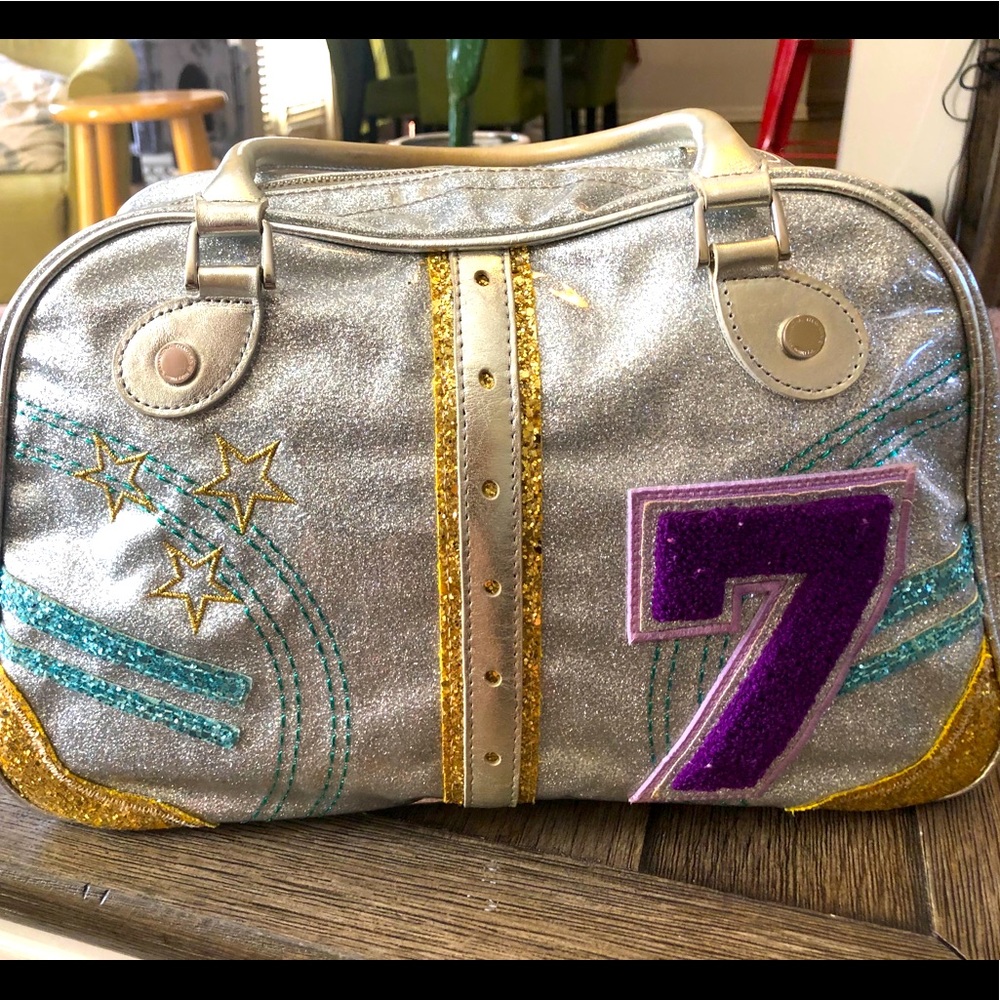 Samantha thavasa purse